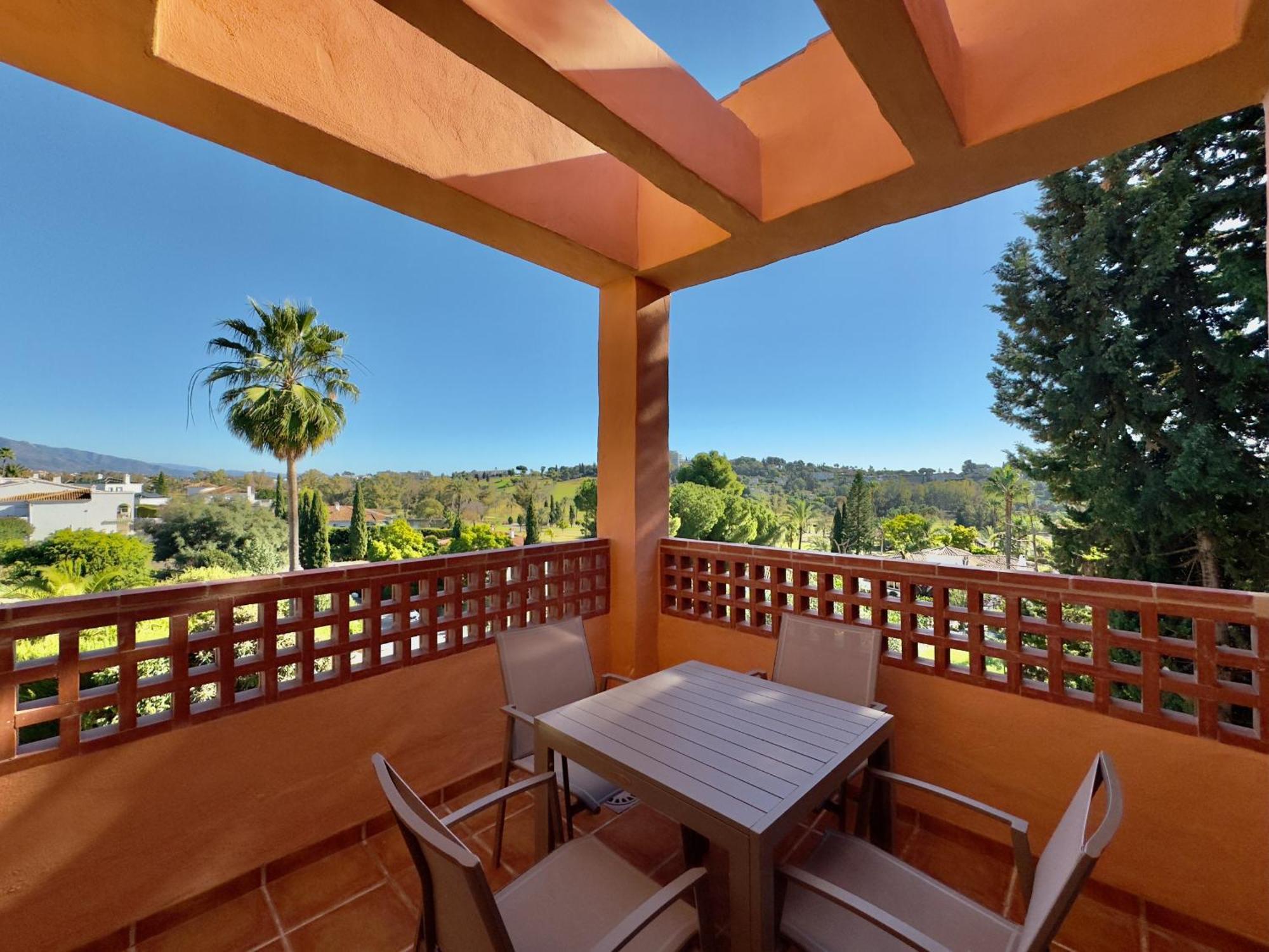 Royal Marbella Golf Apartament *